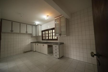 Casa para alugar com 200m², 4 quartos e 4 vagasCozinha