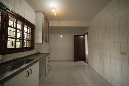 Casa para alugar com 200m², 4 quartos e 4 vagasCozinha