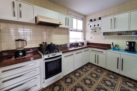 Casa à venda com 159m², 3 quartos e 1 vaga Casa à venda com 159m², 3 quartos e 1 vagaCozinha