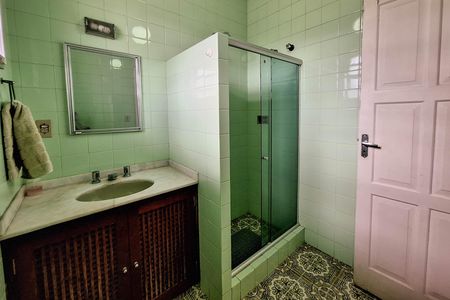 Casa à venda com 159m², 3 quartos e 1 vaga Casa à venda com 159m², 3 quartos e 1 vagaBanheiro da Suíte 1