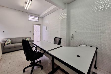 Casa à venda com 159m², 3 quartos e 1 vaga Casa à venda com 159m², 3 quartos e 1 vagaEscritório