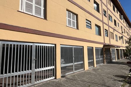 Apartamento para alugar com 65m², 2 quartos e 1 vaga Apartamento para alugar com 65m², 2 quartos e 1 vagaFachada