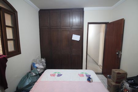 Casa à venda com 420m², 6 quartos e 2 vagasQuarto 1