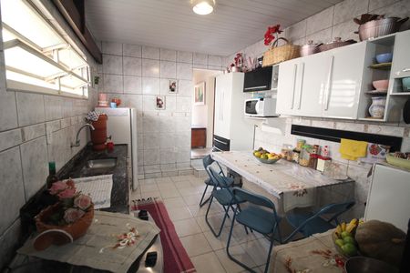 Casa à venda com 420m², 6 quartos e 2 vagasCozinha 2