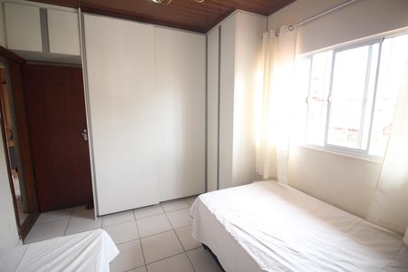 Casa à venda com 420m², 6 quartos e 2 vagasQuarto 6