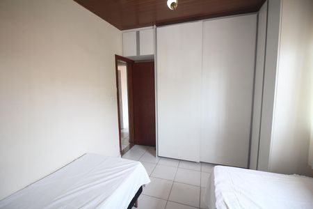 Casa à venda com 420m², 6 quartos e 2 vagasQuarto 6
