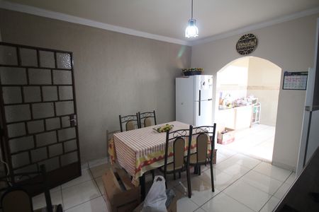 Casa à venda com 420m², 6 quartos e 2 vagasCopa