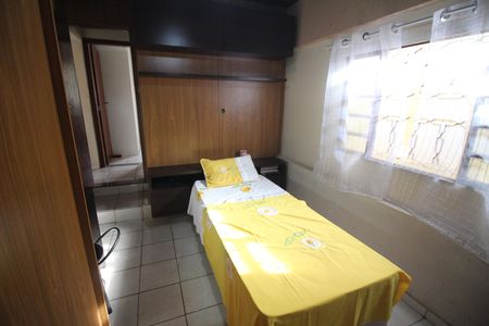 Casa à venda com 420m², 6 quartos e 2 vagasQuarto 5