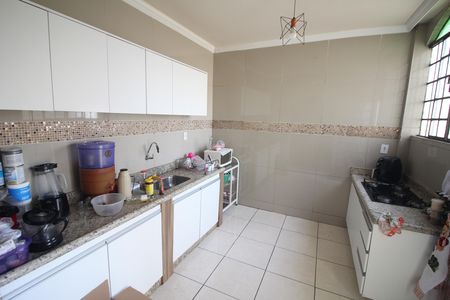 Casa à venda com 420m², 6 quartos e 2 vagasCozinha 1