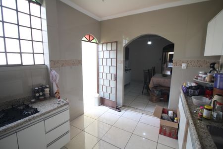 Casa à venda com 420m², 6 quartos e 2 vagasCozinha 1