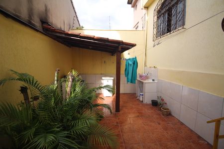 Casa à venda com 420m², 6 quartos e 2 vagasQuintal