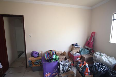 Casa à venda com 420m², 6 quartos e 2 vagasQuarto 4