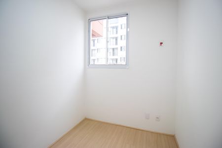 Quarto 1 de apartamento para alugar com 2 quartos, 38m² em Irajá, Rio de Janeiro
