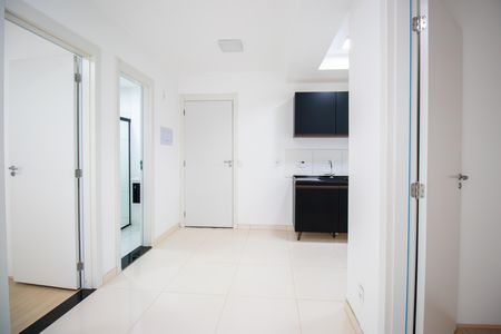 Sala de apartamento para alugar com 2 quartos, 38m² em Irajá, Rio de Janeiro