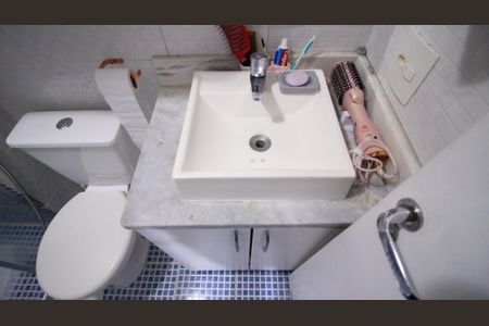 Apartamento à venda com 60m², 3 quartos e 1 vaga Apartamento à venda com 60m², 3 quartos e 1 vagaBanheiro da Suíte