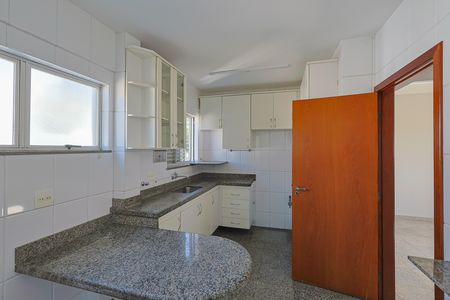 Apartamento para alugar com 135m², 3 quartos e 2 vagas