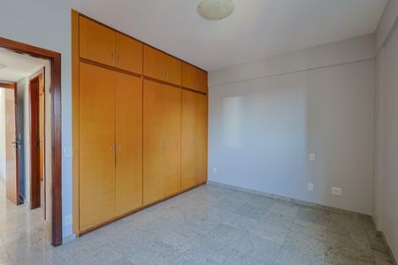 Apartamento para alugar com 135m², 3 quartos e 2 vagas