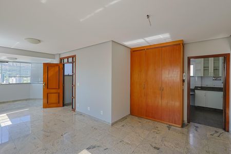 Apartamento para alugar com 3 quartos, 135m² em Buritis, Belo Horizonte