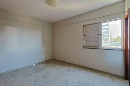 Apartamento para alugar com 135m², 3 quartos e 2 vagas