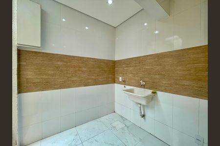 Casa de condomínio à venda com 75m², 2 quartos e 1 vaga