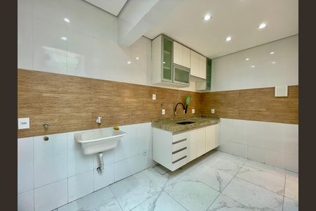 Casa de condomínio à venda com 75m², 2 quartos e 1 vaga