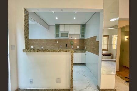 Casa de condomínio à venda com 75m², 2 quartos e 1 vaga