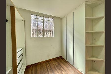 Casa de condomínio à venda com 75m², 2 quartos e 1 vaga