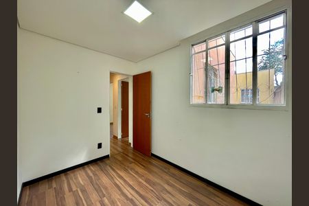 Casa de condomínio à venda com 75m², 2 quartos e 1 vaga
