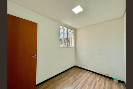 Casa de condomínio à venda com 75m², 2 quartos e 1 vaga