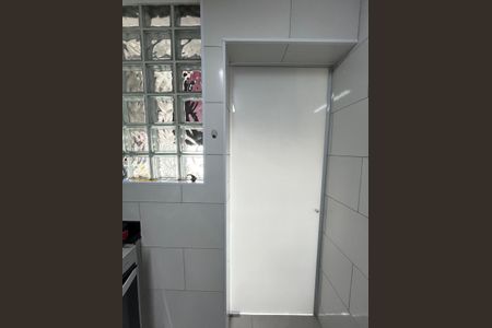 Apartamento à venda com 52m², 2 quartos e 1 vaga Apartamento à venda com 52m², 2 quartos e 1 vagaBanheiro