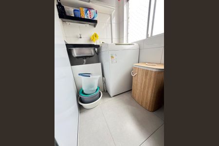 Apartamento à venda com 52m², 2 quartos e 1 vaga Apartamento à venda com 52m², 2 quartos e 1 vagaÁrea de Serviço