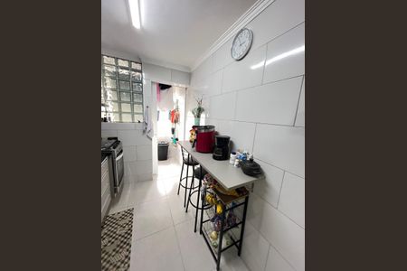 Cozinha de apartamento à venda com 2 quartos, 52m² em Jardim Celeste, São Paulo