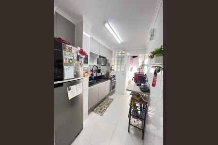 Cozinha de apartamento à venda com 2 quartos, 52m² em Jardim Celeste, São Paulo