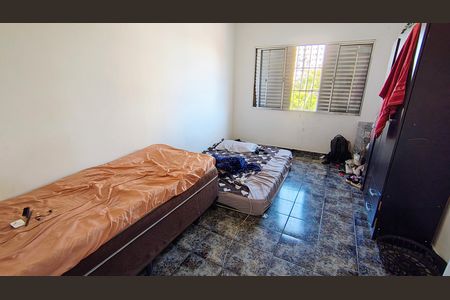 Casa à venda com 160m², 4 quartos e 2 vagas Casa à venda com 160m², 4 quartos e 2 vagasQuarto 4