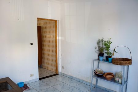 Casa à venda com 160m², 4 quartos e 2 vagas Casa à venda com 160m², 4 quartos e 2 vagassala