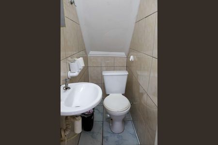 Casa à venda com 160m², 4 quartos e 2 vagas Casa à venda com 160m², 4 quartos e 2 vagasLavabo