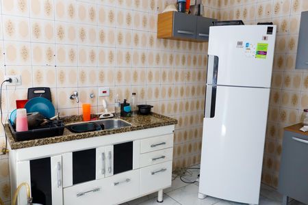 Casa à venda com 160m², 4 quartos e 2 vagas Casa à venda com 160m², 4 quartos e 2 vagasCozinha