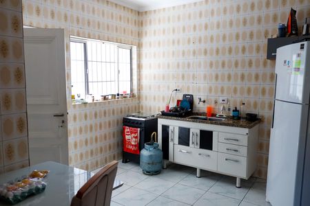 Casa à venda com 160m², 4 quartos e 2 vagas Casa à venda com 160m², 4 quartos e 2 vagasCozinha