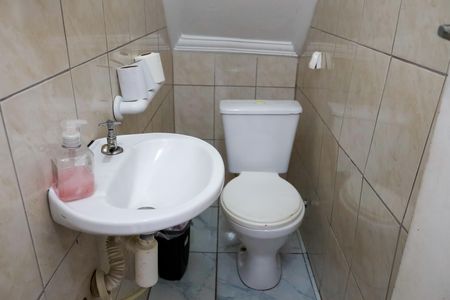 Casa à venda com 160m², 4 quartos e 2 vagas Casa à venda com 160m², 4 quartos e 2 vagasLavabo