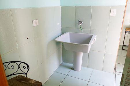 Casa à venda com 160m², 4 quartos e 2 vagas Casa à venda com 160m², 4 quartos e 2 vagasLavanderia
