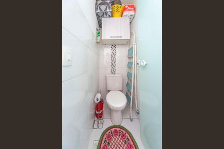 Apartamento à venda com 69m², 2 quartos e 1 vaga Apartamento à venda com 69m², 2 quartos e 1 vagaBanheiro 2
