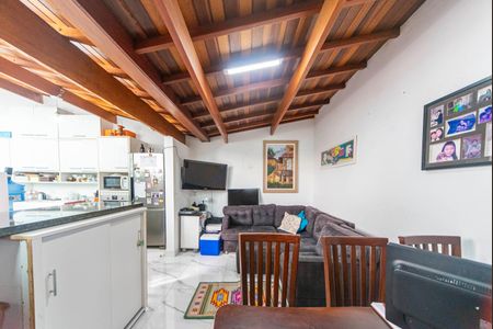 Apartamento à venda com 69m², 2 quartos e 1 vaga Apartamento à venda com 69m², 2 quartos e 1 vagaCobertura