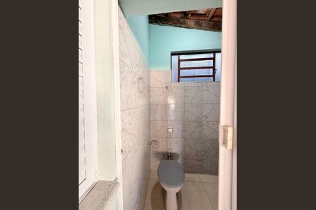 Casa para alugar com 200m², 3 quartos e 2 vagasBanheiro Externo