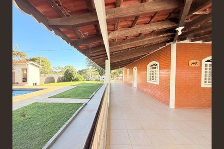Casa para alugar com 200m², 3 quartos e 2 vagasQuintal com Piscina