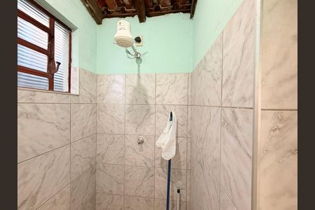 Casa para alugar com 200m², 3 quartos e 2 vagasBanheiro Externo