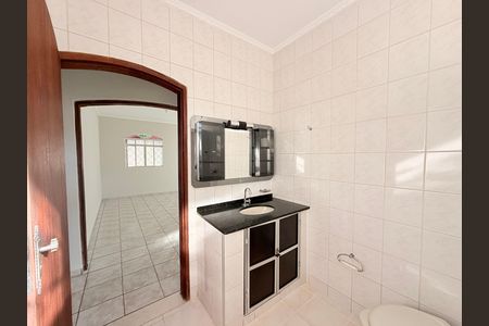 Casa para alugar com 200m², 3 quartos e 2 vagasBanheiro Social