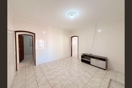 Casa para alugar com 200m², 3 quartos e 2 vagasSala