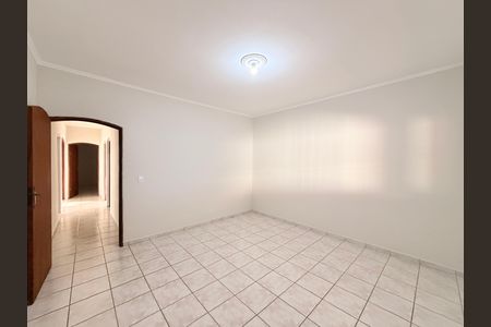 Casa para alugar com 200m², 3 quartos e 2 vagasQuarto 3