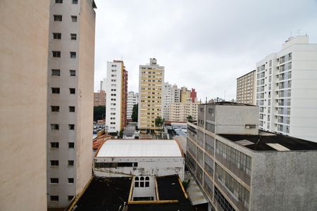 Quarto - Vista de kitnet/studio para alugar com 1 quarto, 47m² em Centro, Campinas