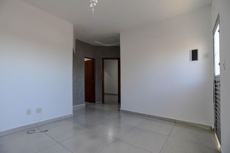 Casa de condomínio para alugar com 80m², 2 quartos e 2 vagas Casa de condomínio para alugar com 80m², 2 quartos e 2 vagasSala